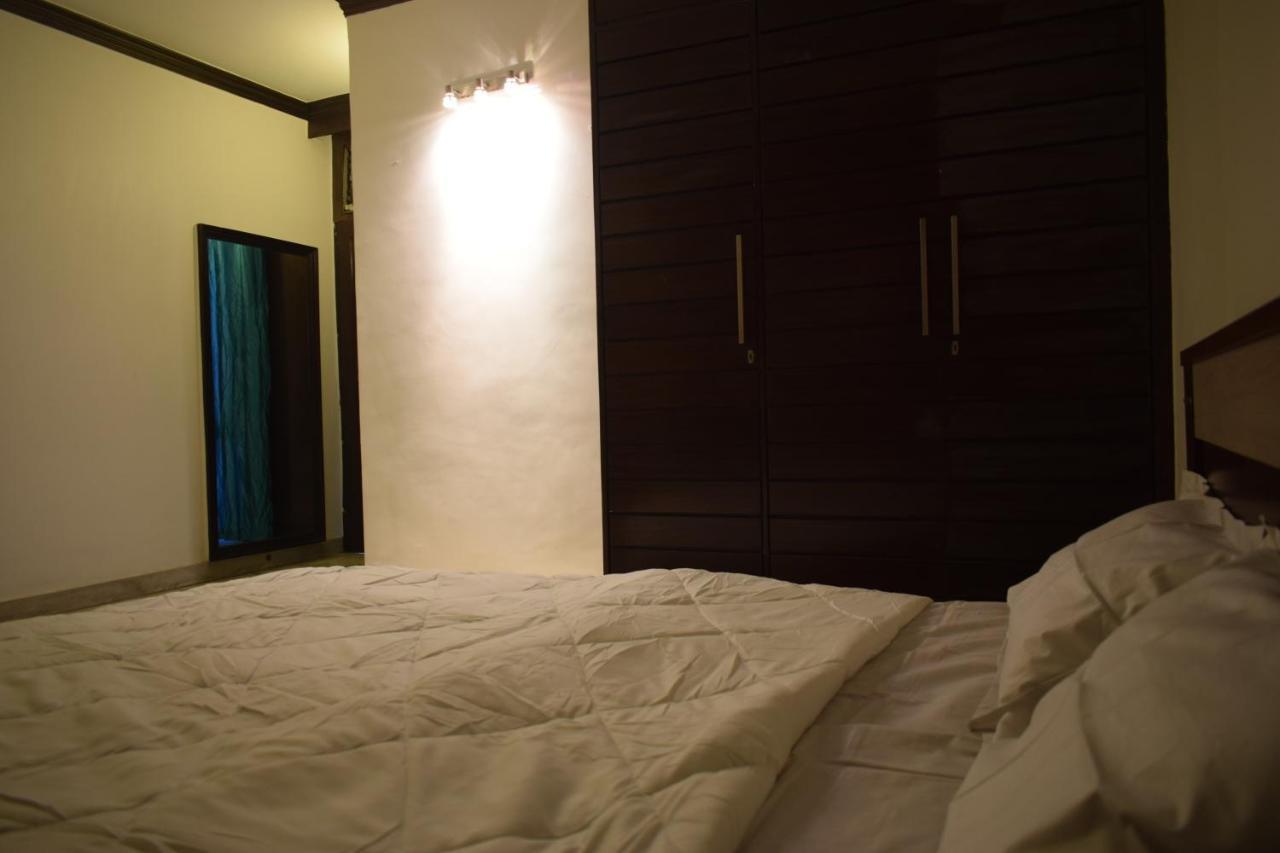 Bunkmates Vandrarhem New Delhi Exteriör bild