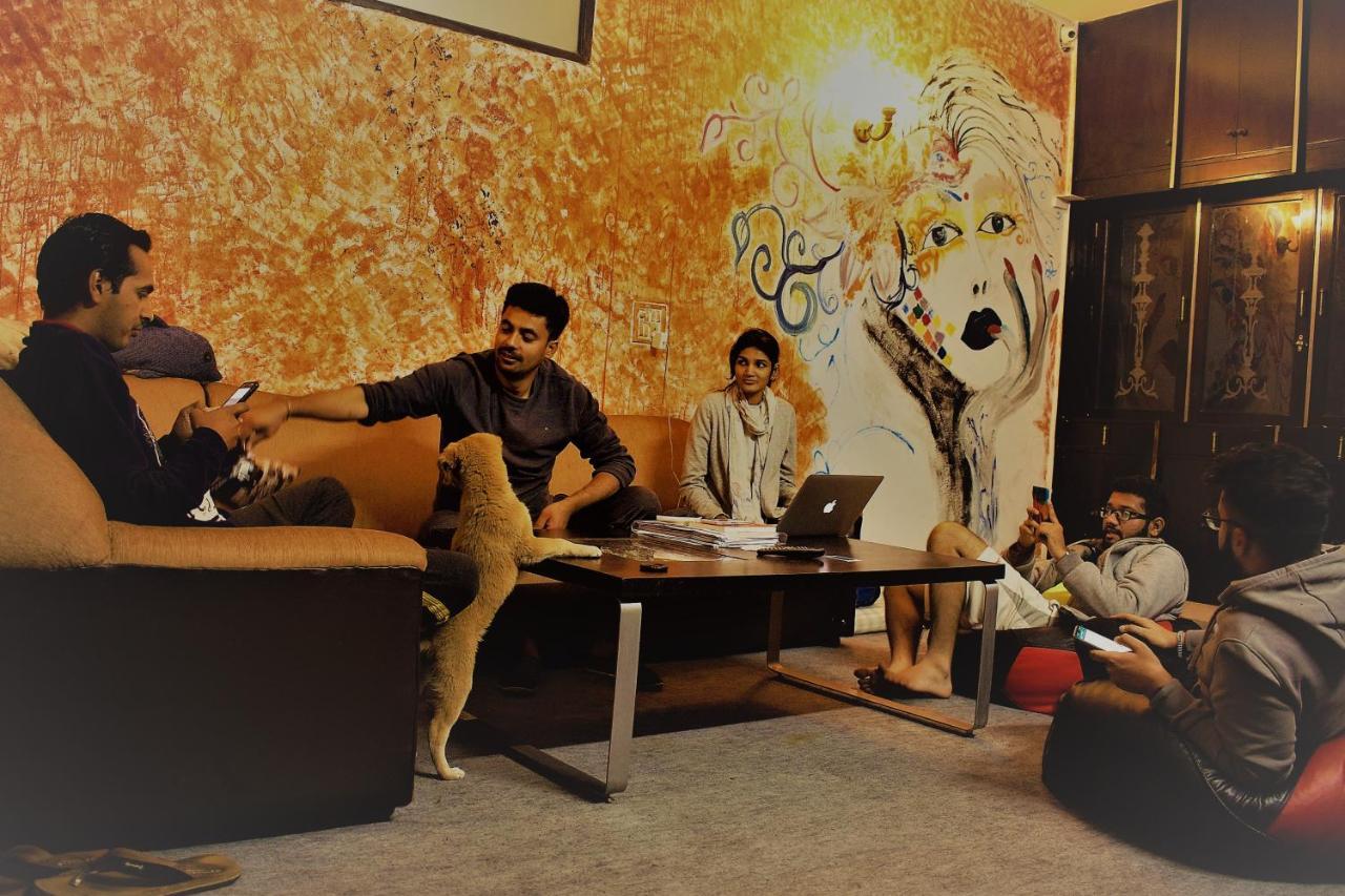 Bunkmates Vandrarhem New Delhi Exteriör bild