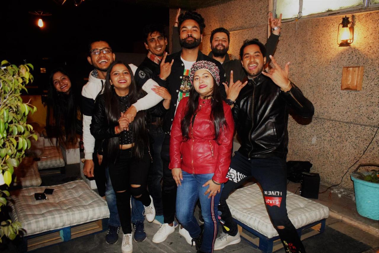 Bunkmates Vandrarhem New Delhi Exteriör bild