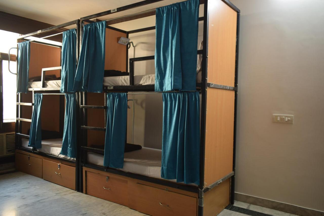 Bunkmates Vandrarhem New Delhi Exteriör bild