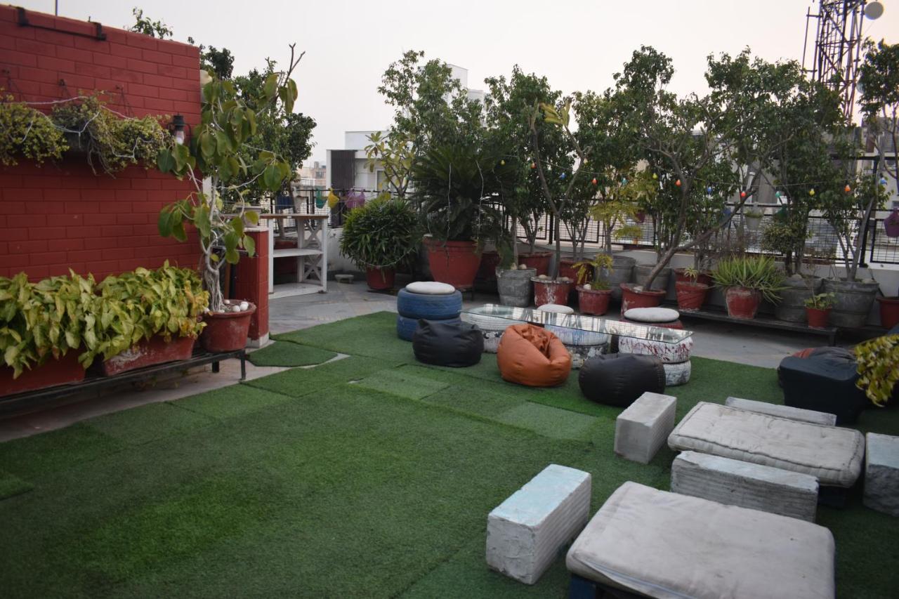 Bunkmates Vandrarhem New Delhi Exteriör bild