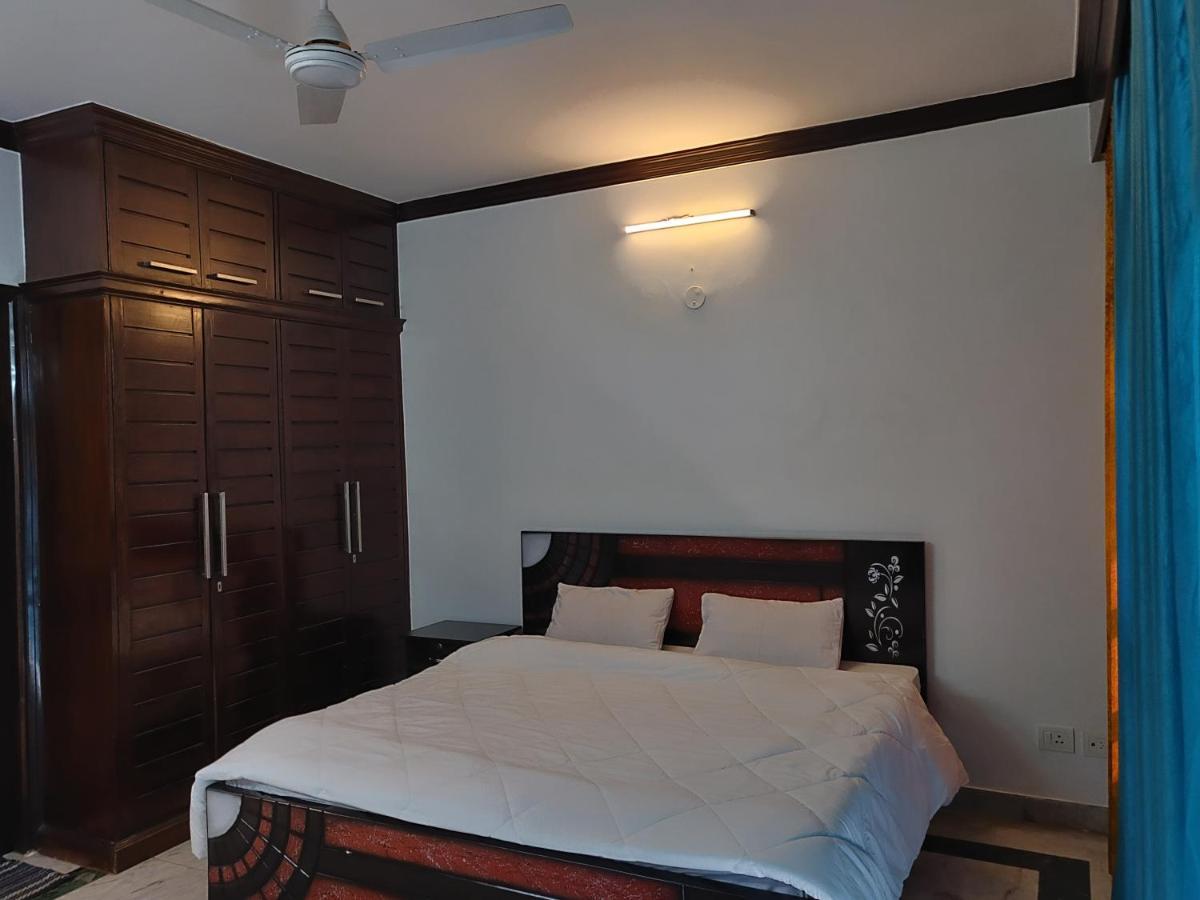 Bunkmates Vandrarhem New Delhi Exteriör bild