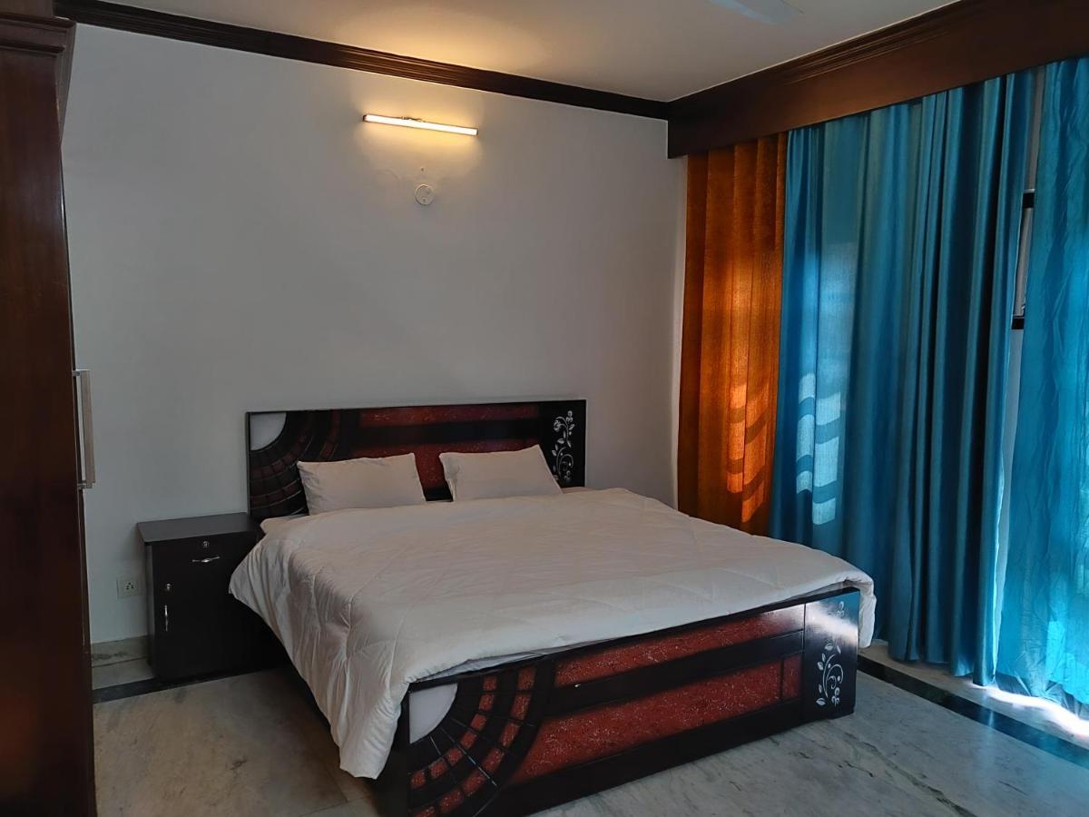 Bunkmates Vandrarhem New Delhi Exteriör bild