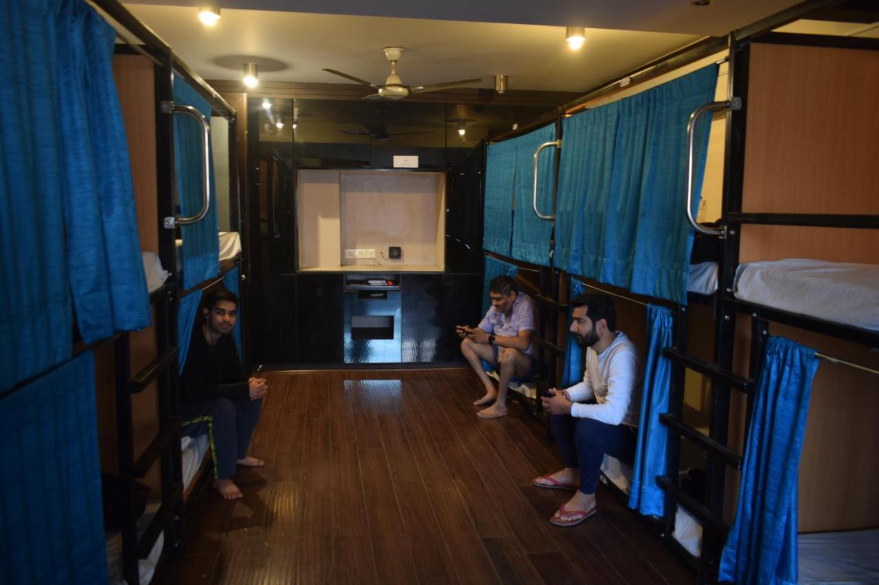 Bunkmates Vandrarhem New Delhi Exteriör bild